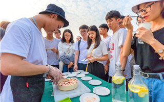 “网红”面包店开业，米乐官网再添时尚创业基地