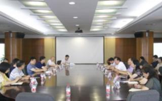 佛山高新区管委员会主任潘东生一行到米乐官网考察调研