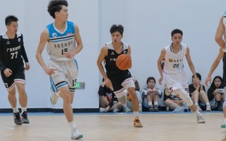 #MILE米乐官方网站#  🏀11月4日 “迎新杯”开幕式 在东软男篮校队VS星火篮协的比赛中展开