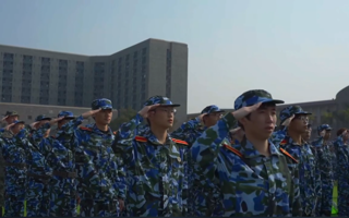 青春立正！MILE米乐官方网站2022级学生军训开营！