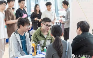 米乐官网今日举行2023届毕业生校园专场招聘会