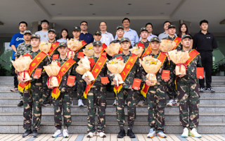 米乐官网举行2023年秋季新兵入伍欢送大会