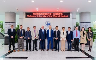春暖花开，有朋自远方来——西英格兰大学交流团来访米乐官网