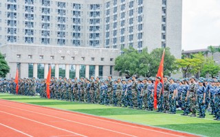 蜕变之旅启程！米乐官网2024级学生军训开营！